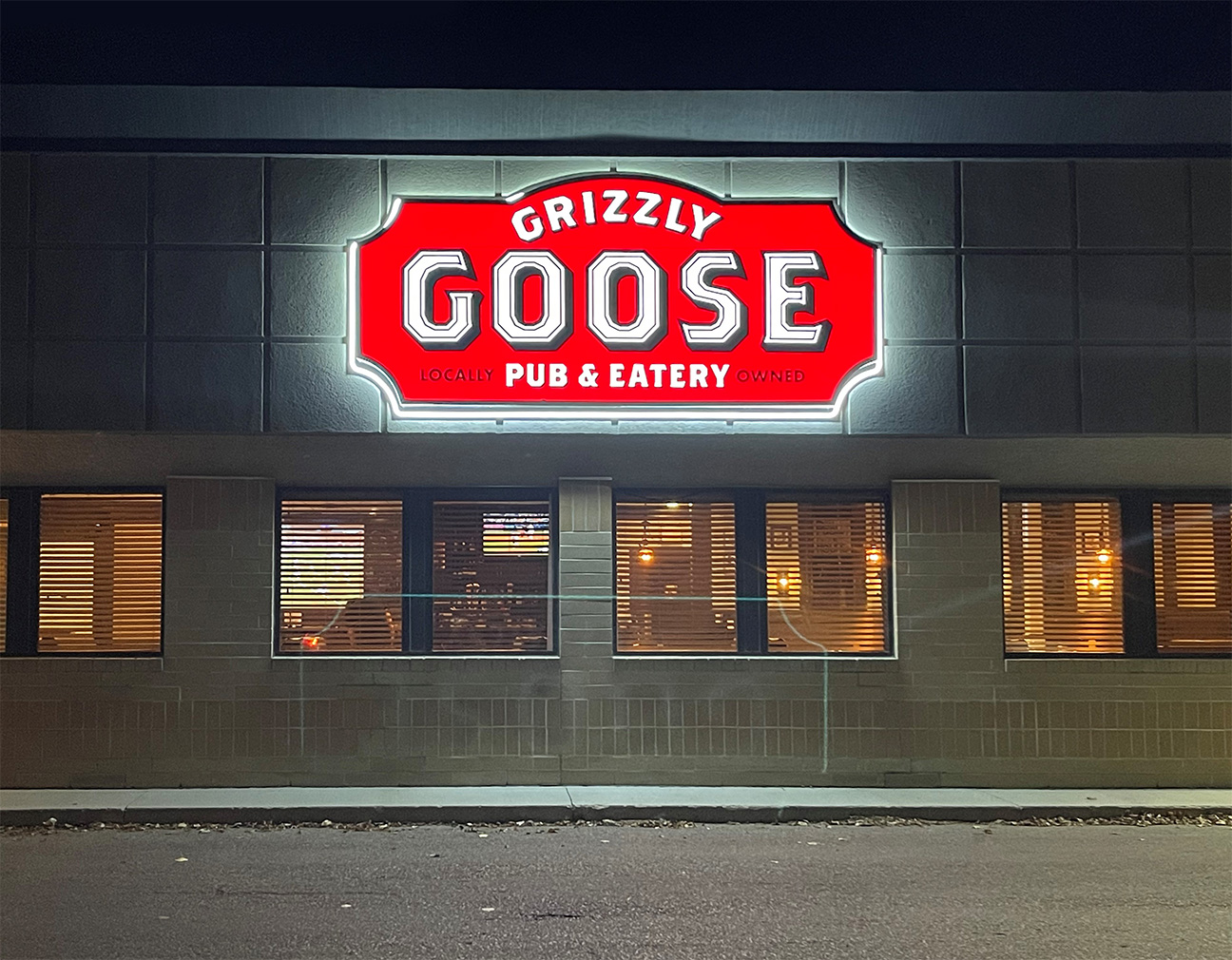 exterior grizzly goose